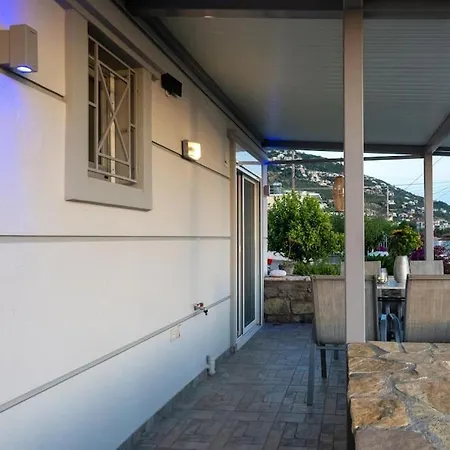 Horizon Heights Dusk 베르가켈라마타