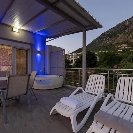 Horizon Heights Dusk Verga Kalamata