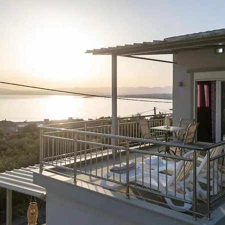 Horizon Heights Dusk * Verga Kalamata