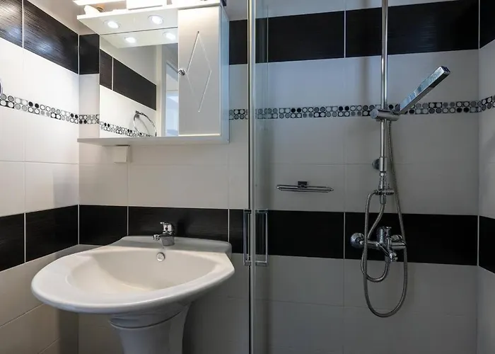 Horizon Heights Dusk * Verga Kalamata