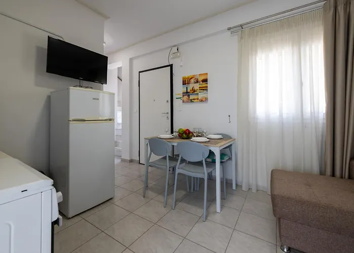 Horizon Heights Dusk * Verga Kalamata